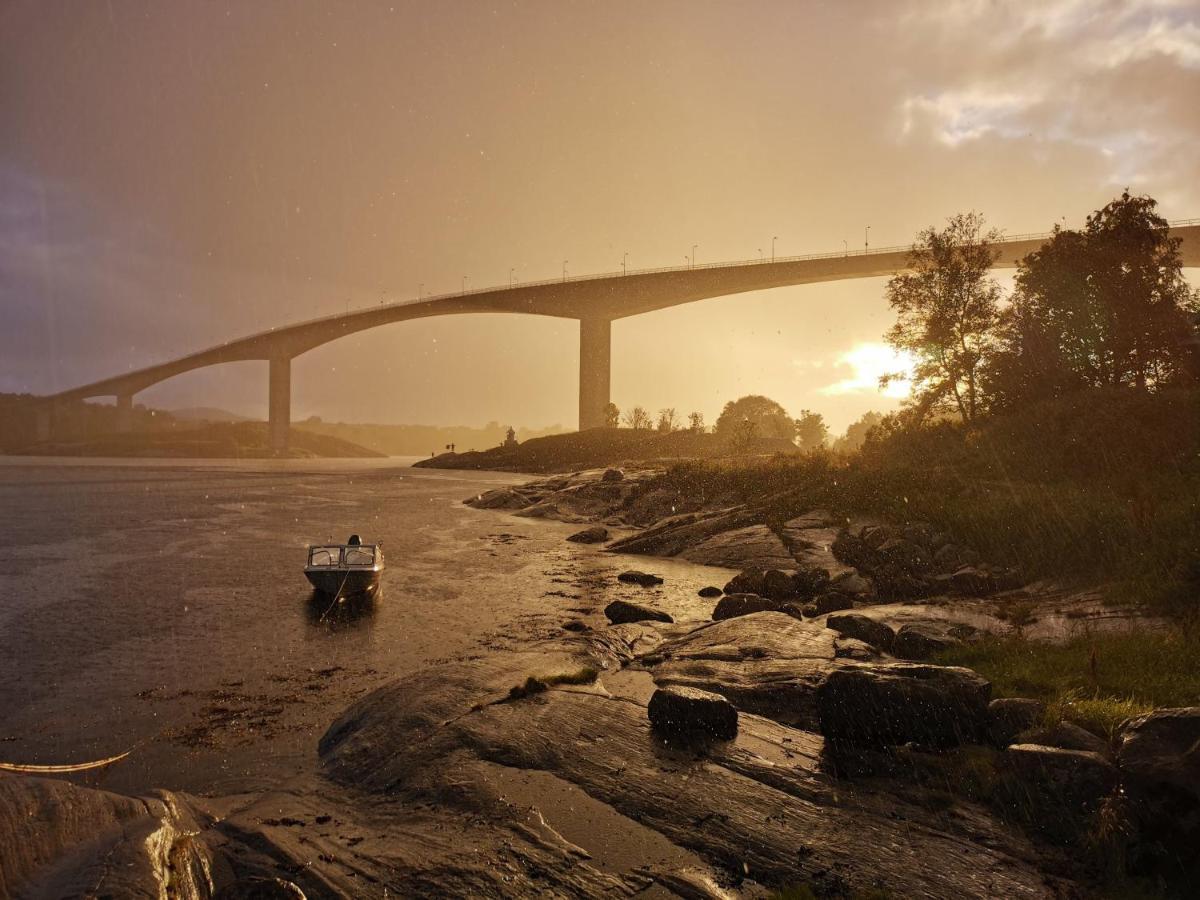 Sokkelleilighet Rett Ved Saltstraumen Bodo Luaran gambar